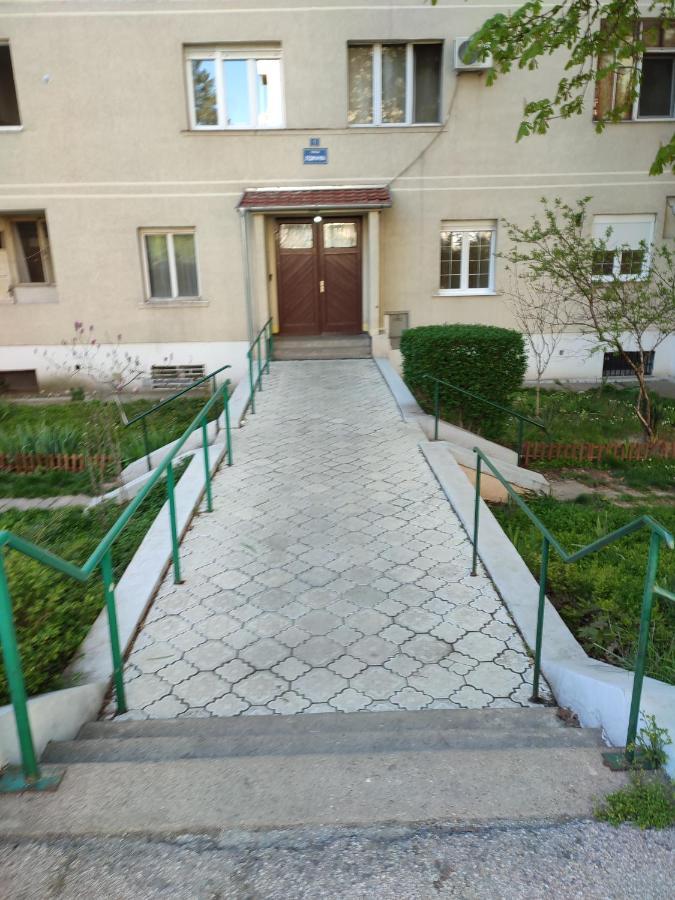 Appartamento Orion Apatman Belgrado Esterno foto